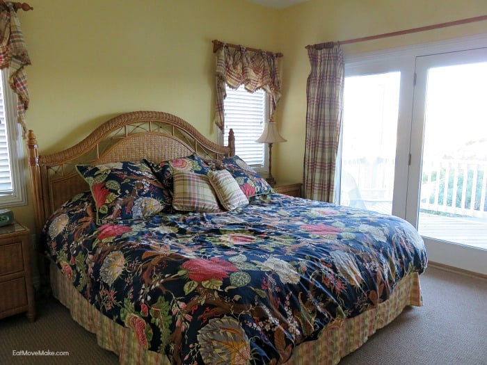 Walkin' On Sunshine beach house bedroom - Outer Banks NC