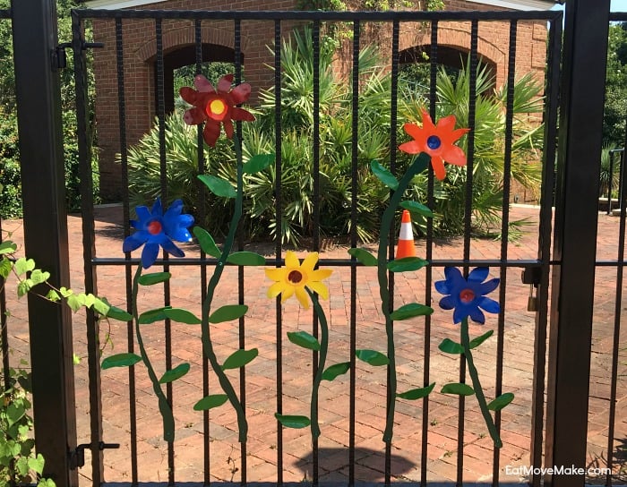 gate at botanical garden Riverbanks Zoo