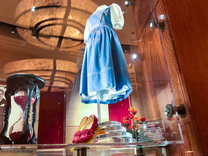 Dorothy\'s dress and red slippers