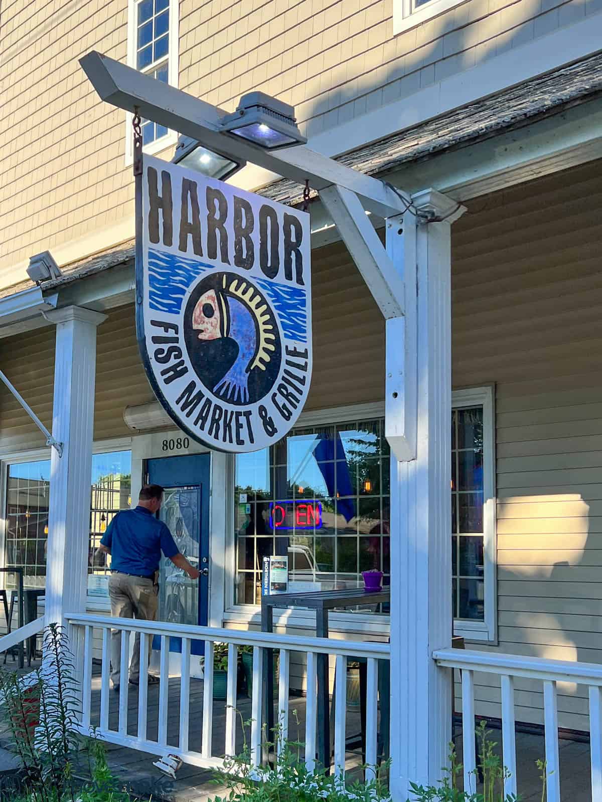 Harbor Fish Market and Grille