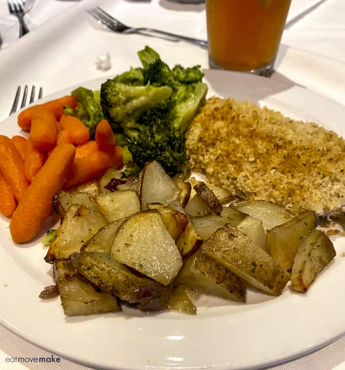 Italian crusted chicken at Wohlfahrt Haus Dinner Theatre