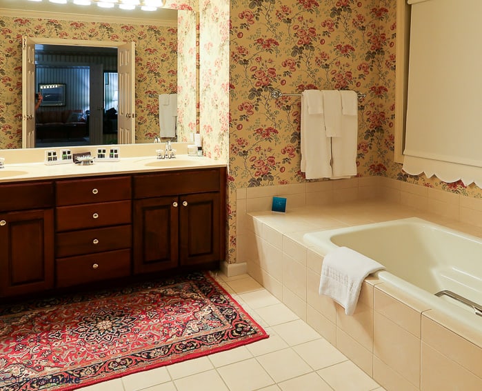 Carnegie Inn and Spa bathroom