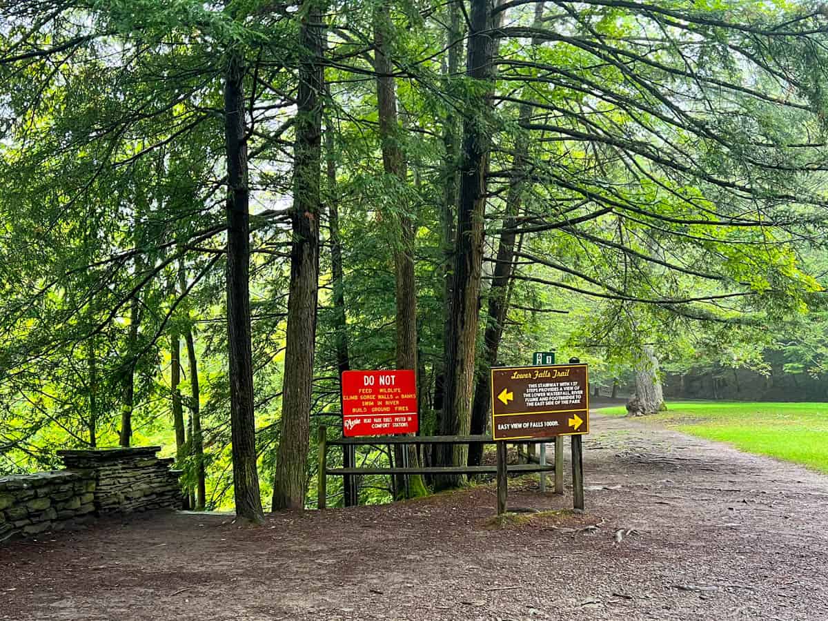 trail sign to lower falls