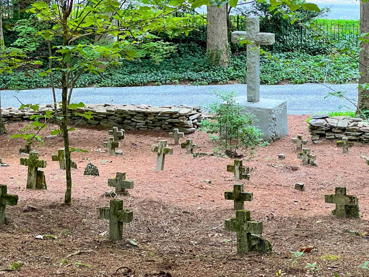 graves of the enslaved