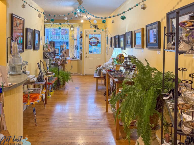 Exploring Inn Boonsboro and Nora Roberts’ Charming Town - Get Lost In ...