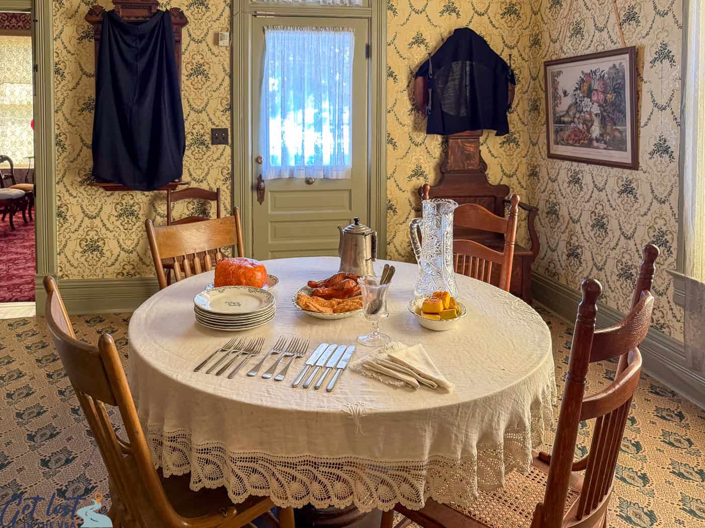 Hawkins House dining room.