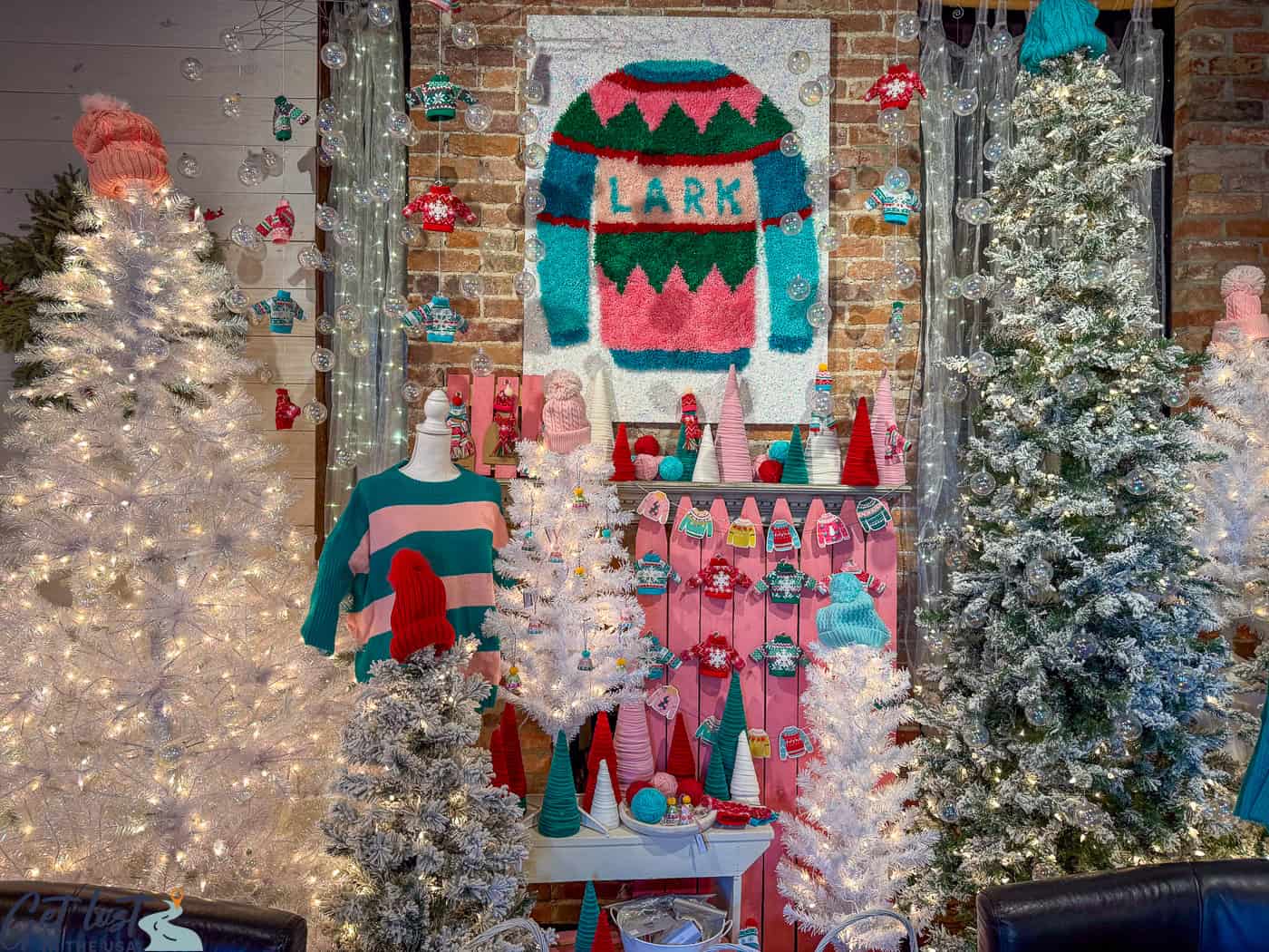 Lark holiday display.