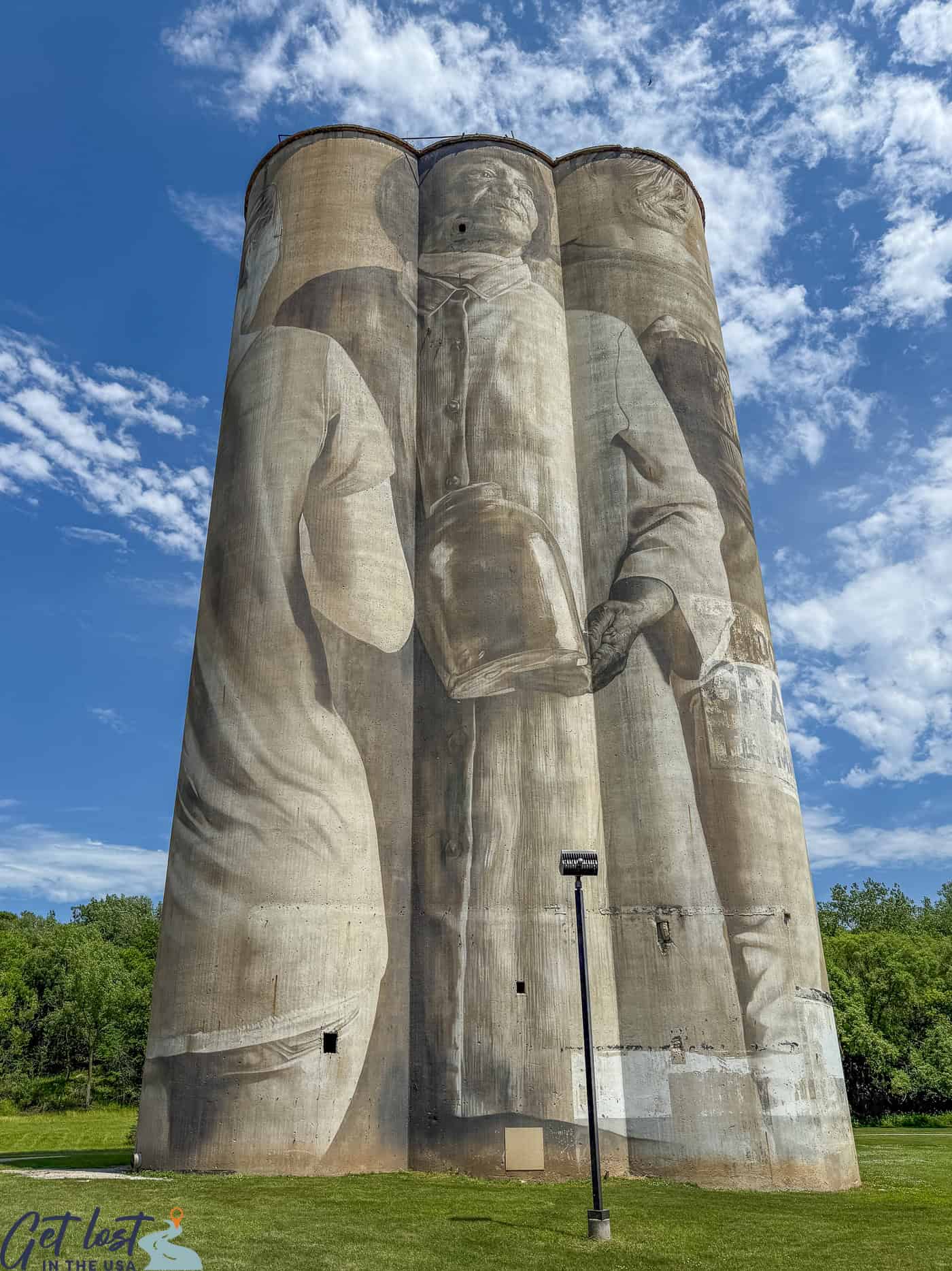 Fort Dodge Grain Silo Mural.
