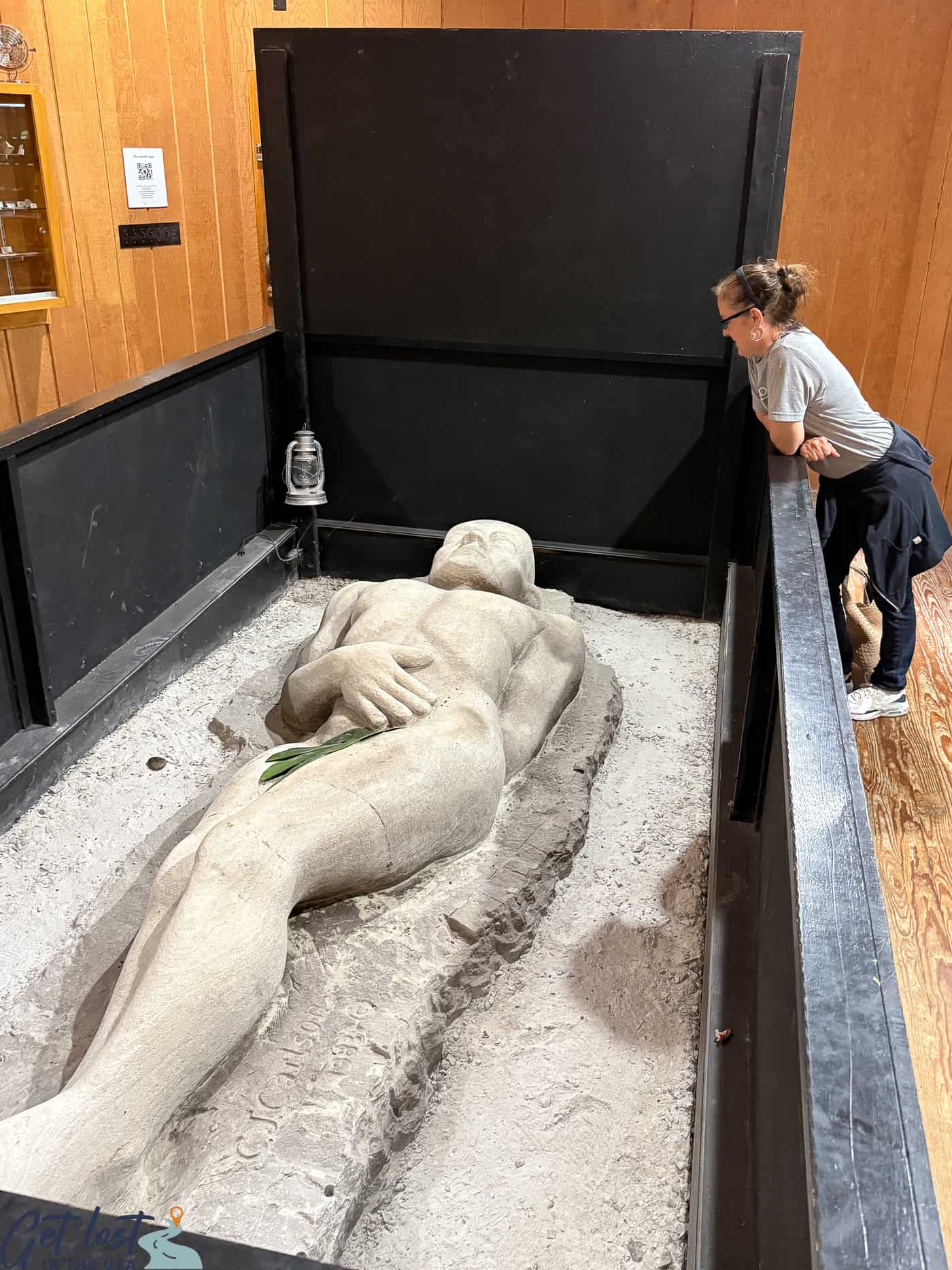 lady next to Cardiff Giant for perspective.