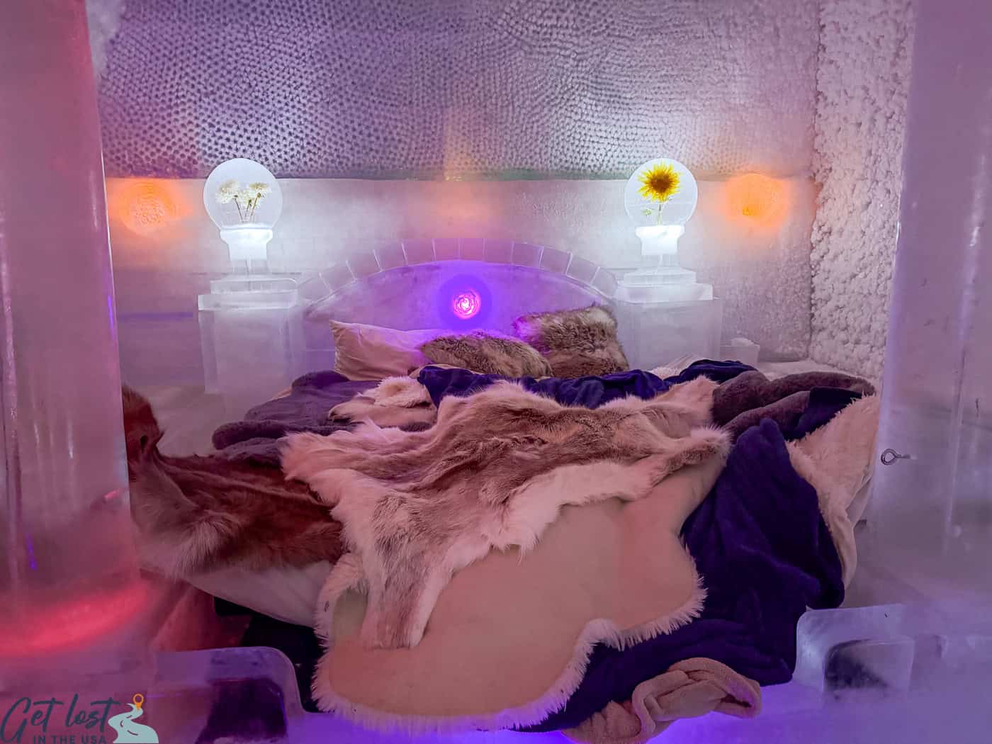 bed inside Chena Hot Springs Resort Ice Museum.