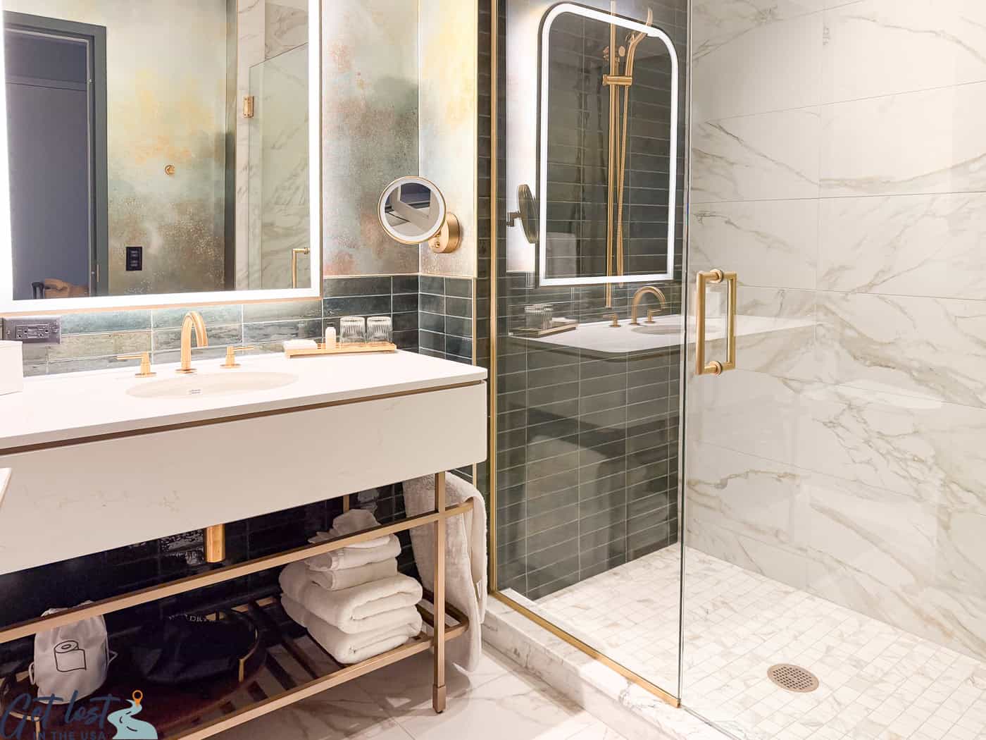 bathroom of Wind Creek Chicago Southland guest room.