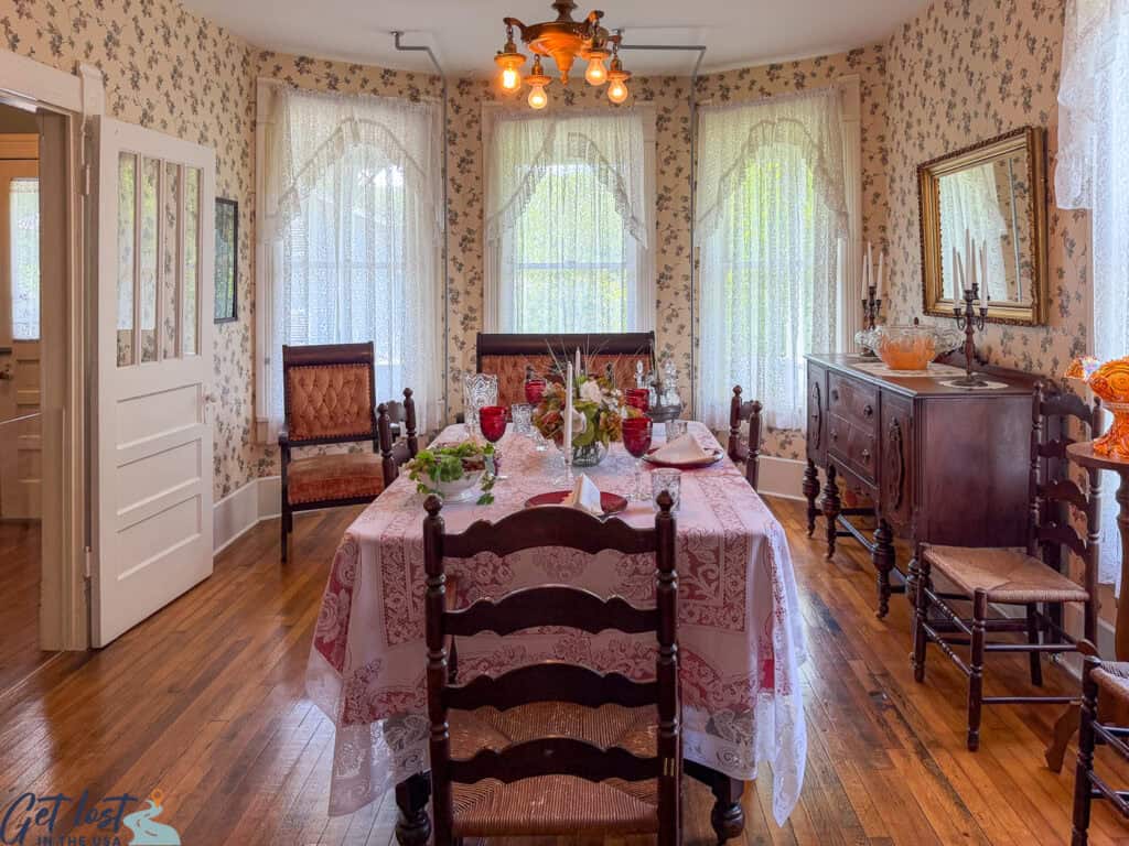 dining room of superintendent's house.