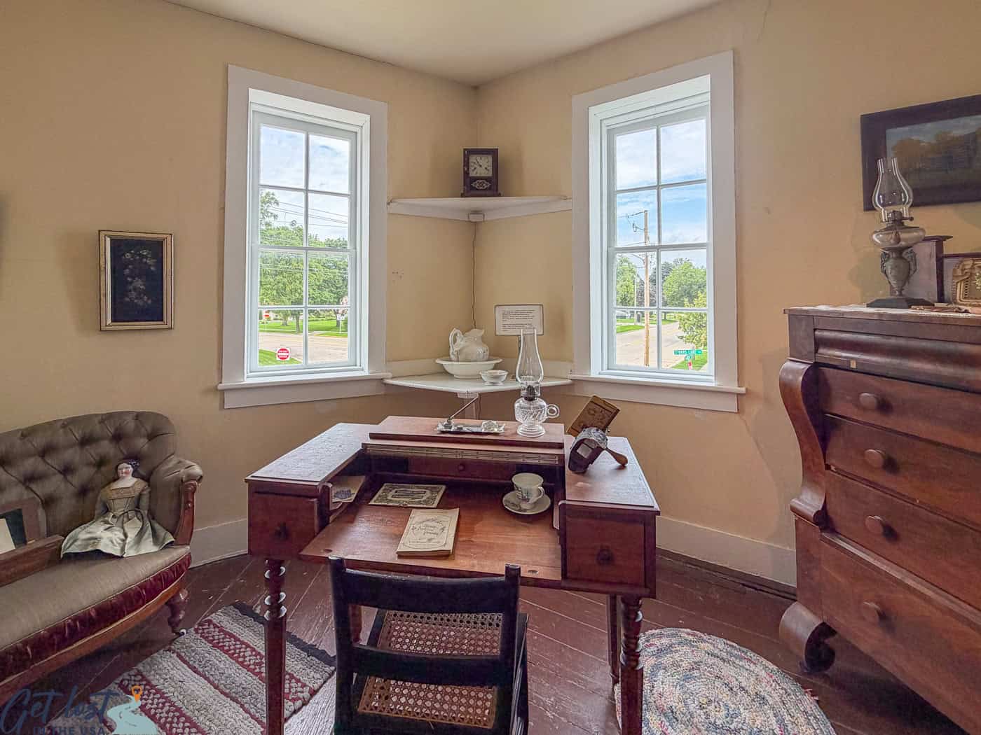 a room in the inn portion of Milton House Museum.